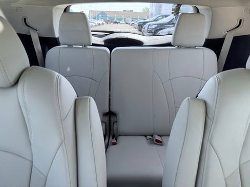 Used 2023 Buick Enclave Essence w/ Experience Buick Package AWD/4WD image 25