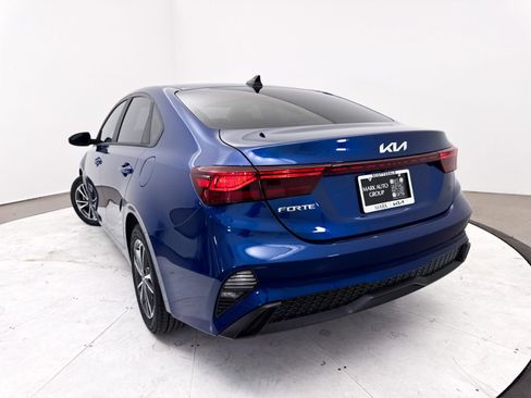 Used 2022 Kia Forte LXS w/ LXS Technology Package FWD image 6