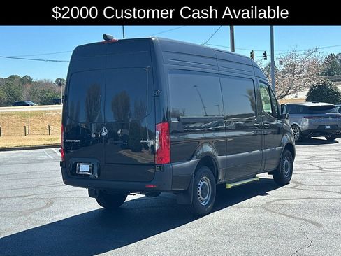 Used 2025 Mercedes-Benz Sprinter 2500 image 7