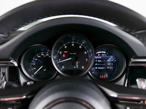 Certified 2026 Porsche Macan AWD/4WD image 21