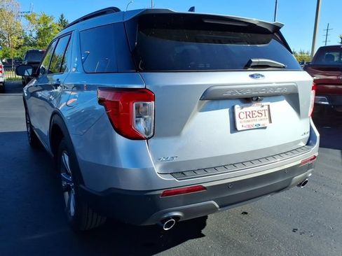 Used 2024 Ford Explorer XLT w/ Equipment Group 202A AWD/4WD image 6