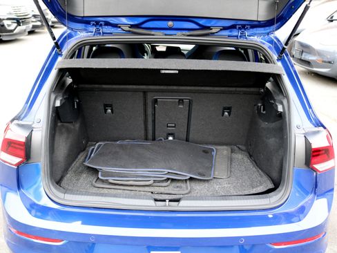 Used 2024 Volkswagen Golf R image 35