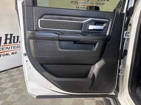 Used 2024 RAM 3500 Big Horn image 20