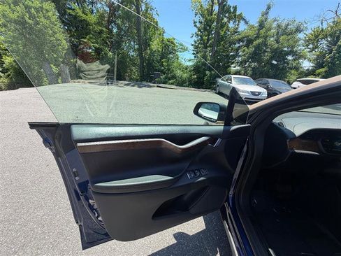 Used 2018 Tesla Model X P100D AWD/4WD image 9