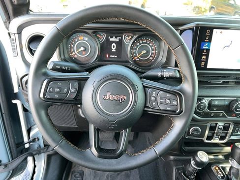 Used 2024 Jeep Wrangler Unlimited Sport image 17