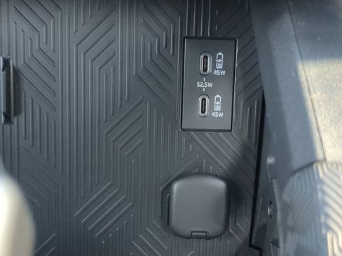 Used 2026 Toyota 4Runner Limited image 27