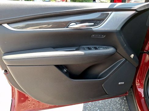 Used 2021 Cadillac XT5 Sportv AWD/4WD image 16