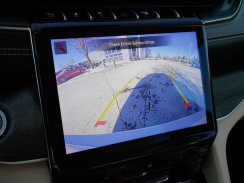 Used 2021 Jeep Grand Cherokee L Limited image 32