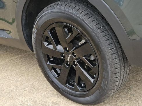 Used 2022 Kia Sorento S AWD/4WD image 8