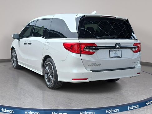 Certified 2024 Honda Odyssey Elite image 5