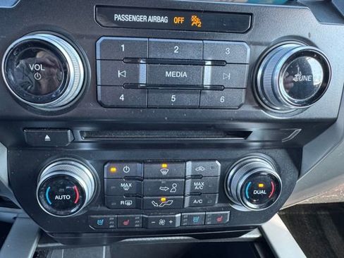 Used 2017 Ford F150 Lariat w/ Equipment Group 502A Luxury image 53