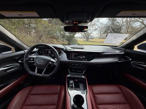 Used 2024 Audi RS e-tron GT w/ Carbon Performance Package image 40