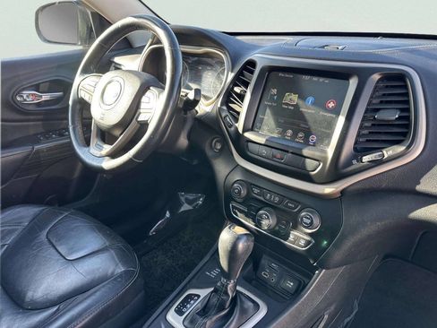 Used 2015 Jeep Cherokee Limited AWD/4WD image 22