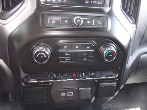 Used 2021 Chevrolet Silverado 1500 Custom AWD/4WD image 20