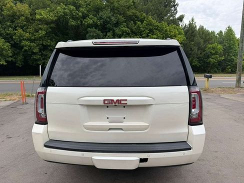Used 2015 GMC Yukon XL SLT w/ Open Road Package AWD/4WD image 9