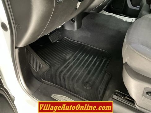 Used 2020 Chevrolet Silverado 2500 LT w/ Fleet Comfort Package image 19