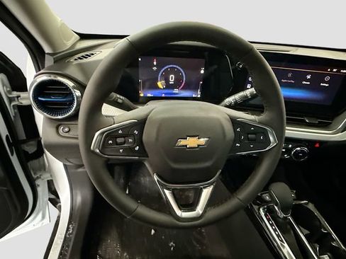 New 2026 Chevrolet Trax LT w/ Driver Confidence Package image 12