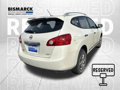 Used 2015 Nissan Rogue S w/ Convenience Package AWD/4WD image 3