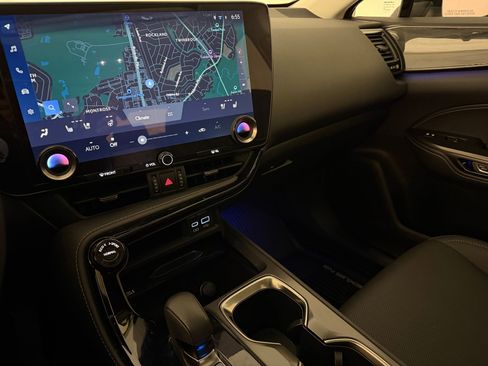 Used 2024 Lexus NX 350 AWD image 23