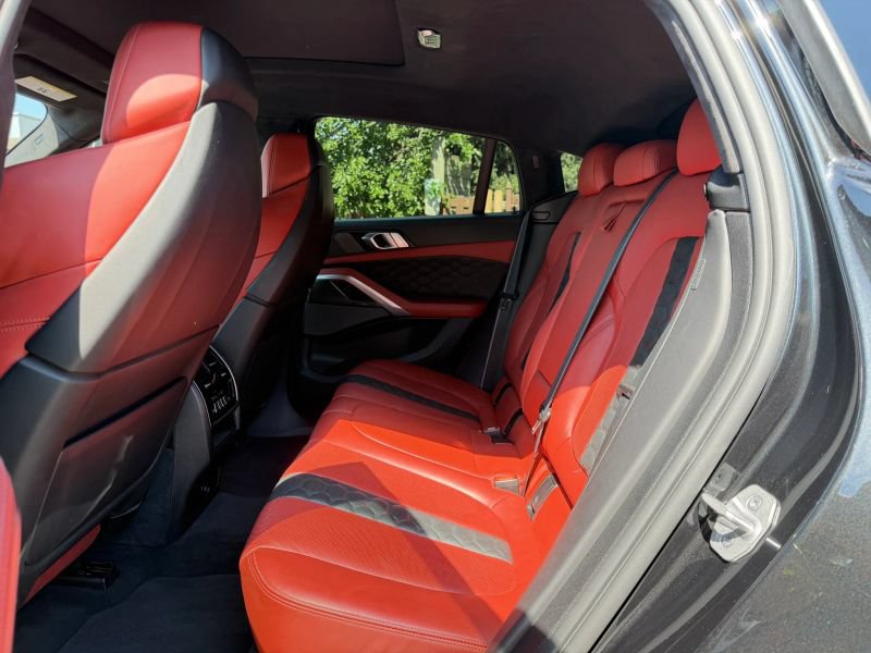 Used 2021 BMW X6 M Competition AWD/4WD image 16
