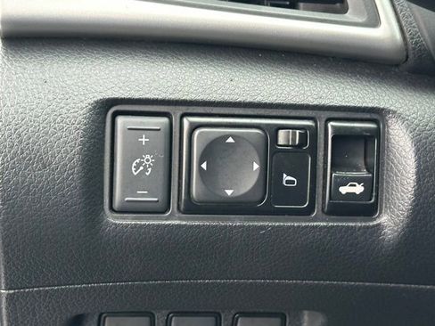 Used 2017 Nissan Sentra S FWD image 21