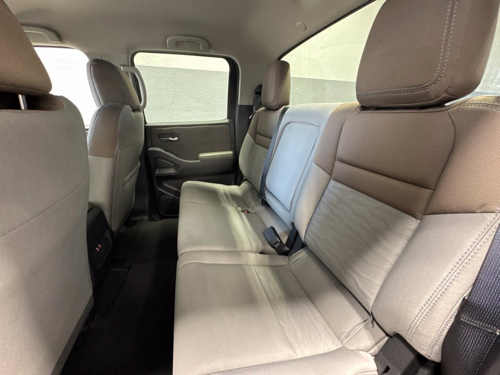 Used 2024 Nissan Frontier SV AWD/4WD image 18