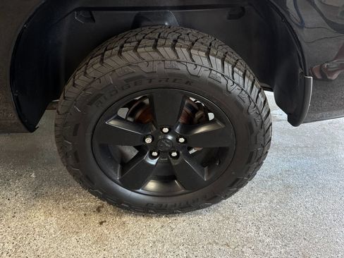 Used 2019 RAM 1500 Express w/ Wheel & Sound Group AWD/4WD image 24