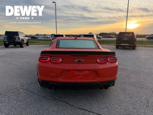 Used 2020 Chevrolet Camaro SS RWD image 7