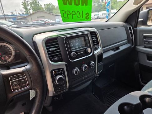 Used 2016 RAM 1500 Classic SLT AWD/4WD image 16