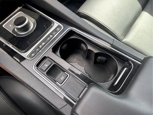 Used 2020 Jaguar F-PACE Premium AWD/4WD image 37