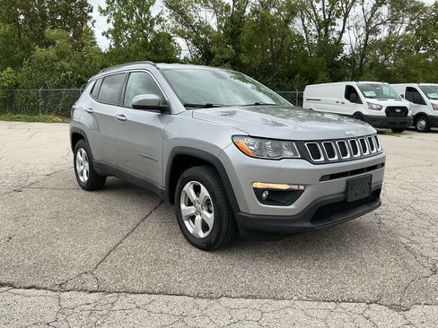 Used 2019 Jeep Compass Latitude AWD/4WD image 7