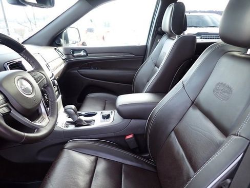 Used 2019 Jeep Grand Cherokee Overland image 16