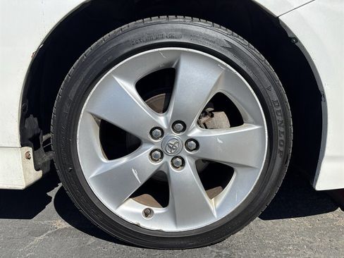 Used 2011 Toyota Prius Five w/ Advanced Technology Pkg image 15