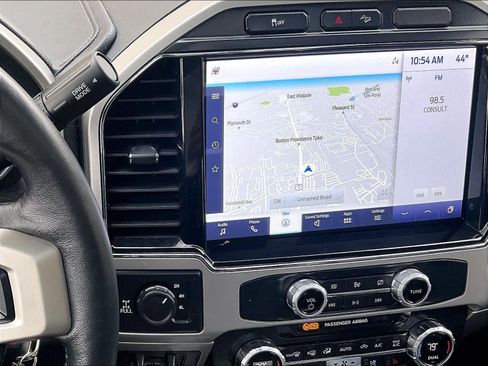 Used 2022 Ford F350 Lariat w/ Chrome Package image 18