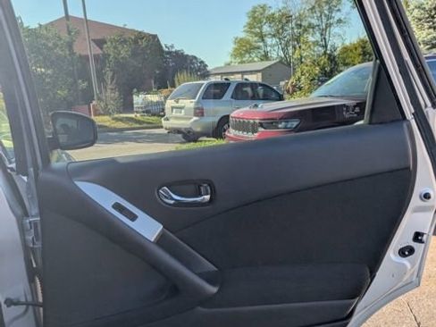 Used 2012 Nissan Murano SV image 19