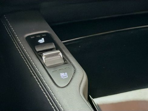Used 2020 Kia Telluride SX w/ SX Prestige Package AWD/4WD image 22