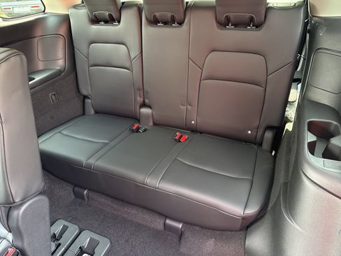 New 2026 Nissan Pathfinder SL FWD image 22
