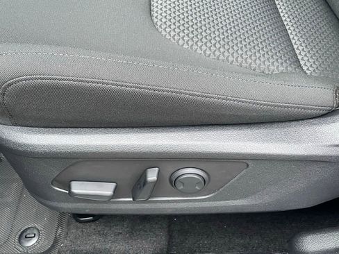 New 2026 Kia Sportage LX image 10