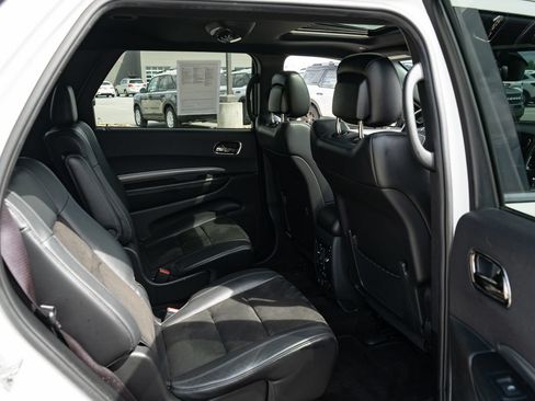 Used 2019 Dodge Durango GT RWD image 21