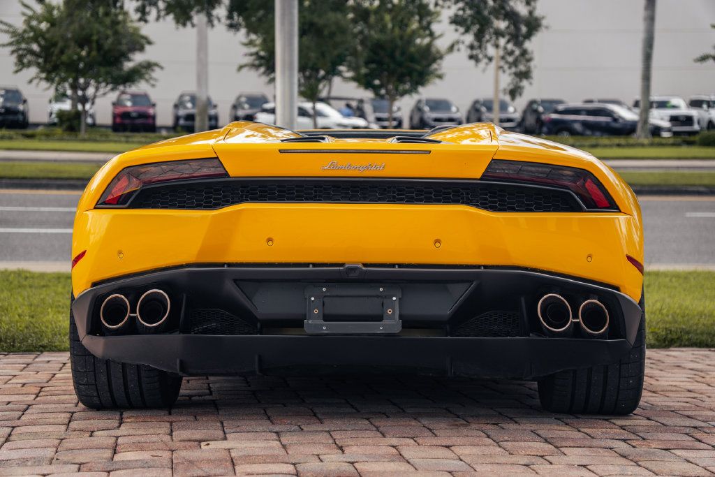 Used 2016 Lamborghini Huracan LP 610-4 AWD/4WD image 5