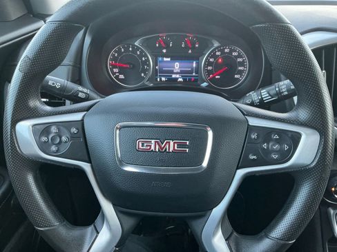 Used 2024 GMC Terrain SLE image 22