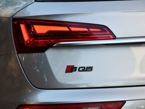 Used 2021 Audi SQ5 Premium Plus w/ Premium Plus Package image 6