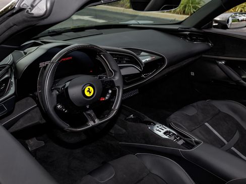 Used 2024 Ferrari SF90 Spider AWD/4WD image 18