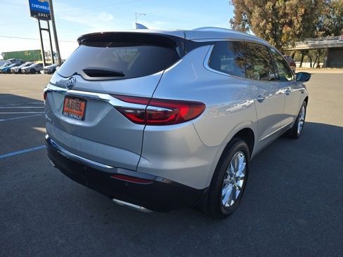 Used 2021 Buick Enclave Premium w/ Surround and Sites Package image 4