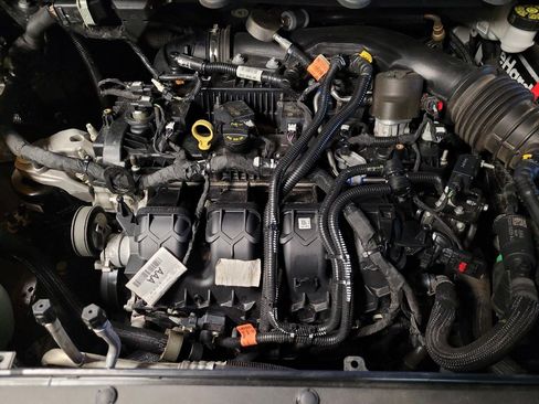 Used 2023 Ford Edge SEL image 30