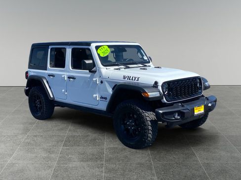 Used 2025 Jeep Wrangler Unlimited Sport AWD/4WD image 7