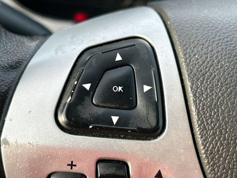 Used 2012 Ford Edge SEL FWD image 15