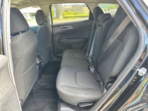 Used 2023 Kia Sportage LX FWD image 19
