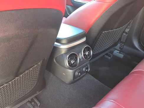 Used 2021 Kia Stinger GT2 RWD image 10