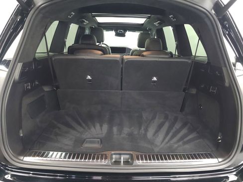 Used 2025 Mercedes-Benz GLS 63 AMG 4MATIC image 33